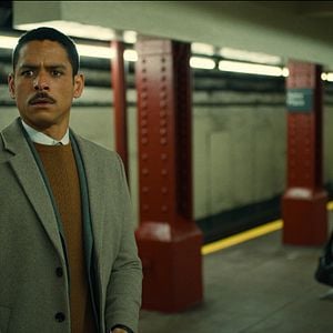 Fotoğraf Charlie Barnett