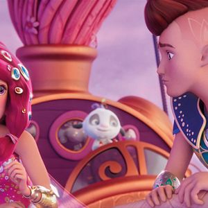 Fotoğraf Mia ve Ben Centopia'nın Kahramanı