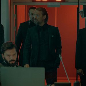 Fotoğraf Adanış: Kutsal Kavga