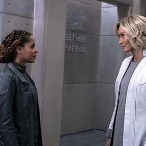 Fotoğraf Olive Gray