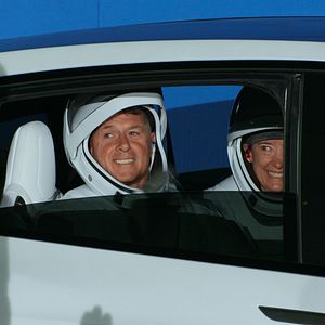 Fotoğraf Uzaya Dönüş