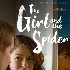 Fotoğraf Örümcek ve Kız