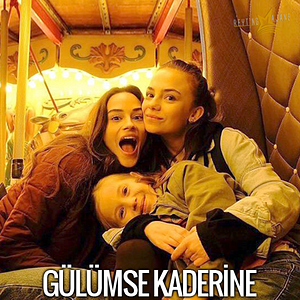 Fotoğraf Gülümse Kaderine