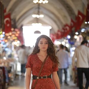 Fotoğraf Senden Daha Güzel