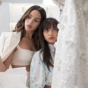 Fotoğraf Adria Arjona