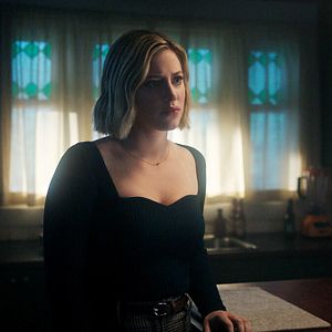 Fotoğraf Lili Reinhart