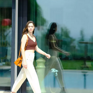 Fotoğraf Senden Daha Güzel