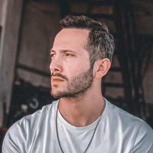 Fotoğraf Bulut Genç