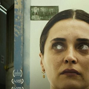 Fotoğraf Bana Karanlığını Anlat