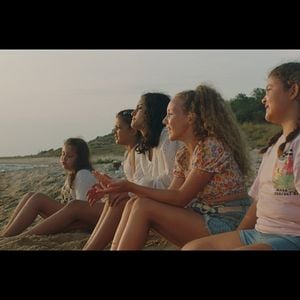 Fotoğraf Gizemli Ada Mençuna