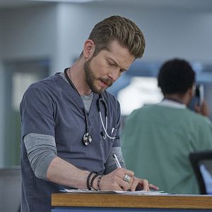 Fotoğraf Matt Czuchry