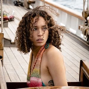 Fotoğraf Into The Deep