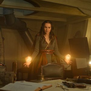 Fotoğraf Gölge ve Kemik