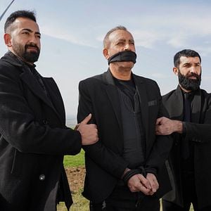 Fotoğraf Üçlü Pürüz