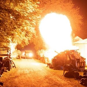 Fotoğraf Come Out Fighting