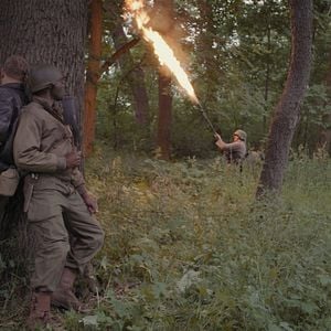 Fotoğraf Come Out Fighting