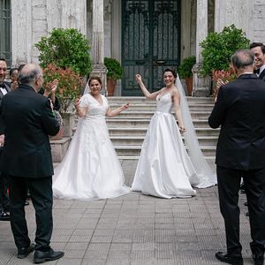 Fotoğraf Camdaki Kız