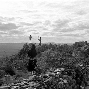 Fotoğraf Black God, White Devil