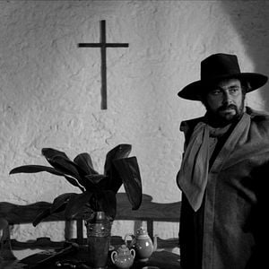 Fotoğraf Black God, White Devil