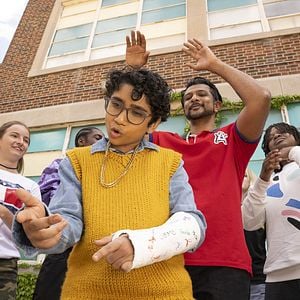 Fotoğraf Utkarsh Ambudkar