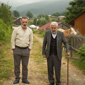 Fotoğraf Vermem Seni Ellere