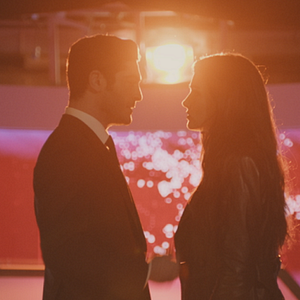 Fotoğraf Bambaşka Biri