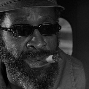 Fotoğraf Arnold Johnson