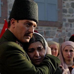 Fotoğraf Zübeyde, Analar ve Oğullar