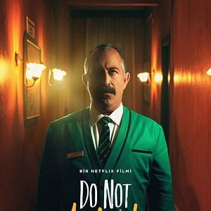 Fotoğraf Do Not Disturb: Ayzek ile Bir Gece