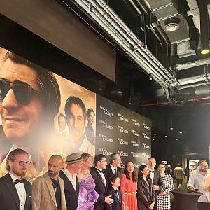 Fotoğraf Her Şeye Rağmen