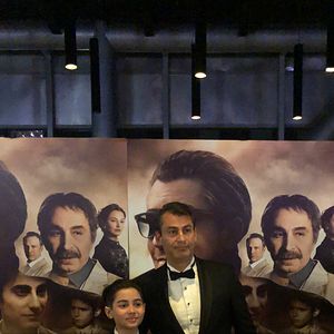 Fotoğraf Her Şeye Rağmen