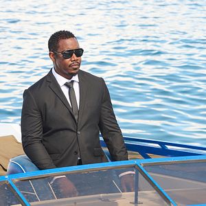 Fotoğraf The Island