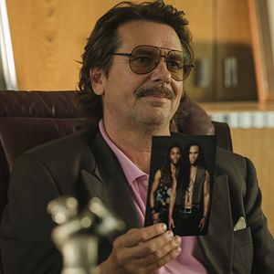 Fotoğraf Girl You Know It's True