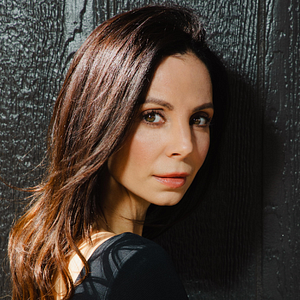 Fotoğraf Farrah Aviva