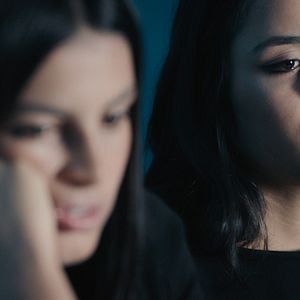 Fotoğraf Dört Kız Kardeş