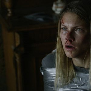 Fotoğraf Dark Windows