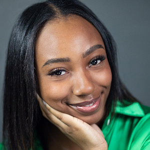 Fotoğraf Mikenzie Taylor
