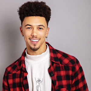 Fotoğraf Dominique Columbus