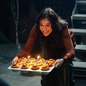 Fotoğraf Lizzy Caplan