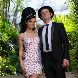 Fotoğraf Back To Black