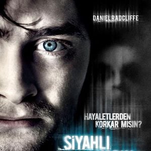 Fotoğraf Siyahlı Kadın