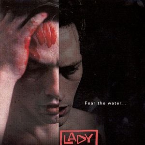 Fotoğraf Lady in the Box