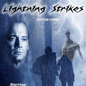 Fotoğraf Lightning Strikes