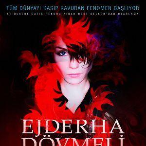 Fotoğraf Ejderha Dövmeli Kız