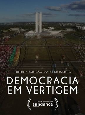 Democracia em Vertigem