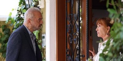 İnci Taneleri 12.Bölüm posteri