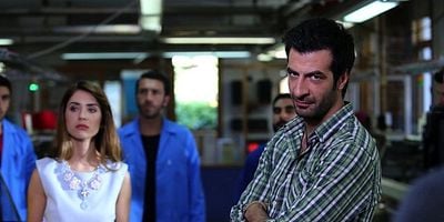 Fabrika Kızı 1.Bölüm posteri