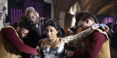 Giants vs. Dwarves posteri