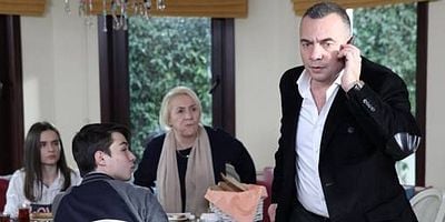 Eşkiya Dünyaya Hükümdar Olmaz 19.Bölüm posteri