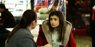 Kırgın Çiçekler 32.Bölüm posteri